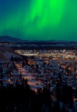 aurores-boreales-ville-whitehorse-yukon-canada