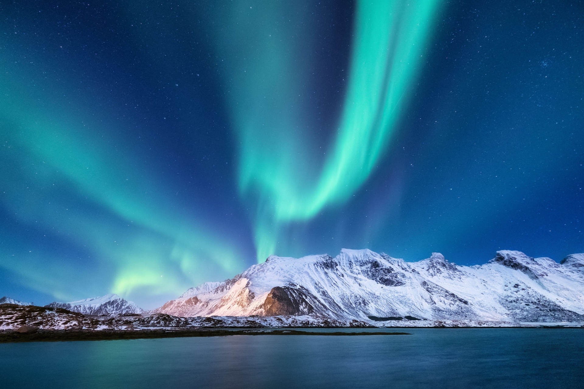 aurores-boreales-yukon-nord-canada