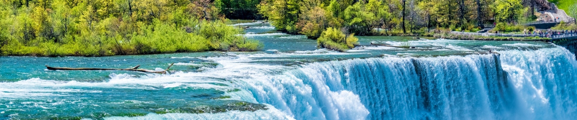 bord-chutes-niagara-canada