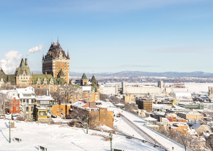 chateau-frontenac-neige-hiver-canada