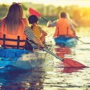 famille-en-kayak-canada