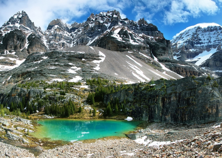 lac-vert-oesa-trail-yoho-national-park-canada