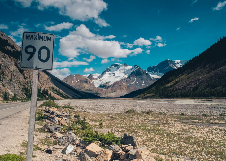 panneau-route-icefield-parkway-canada