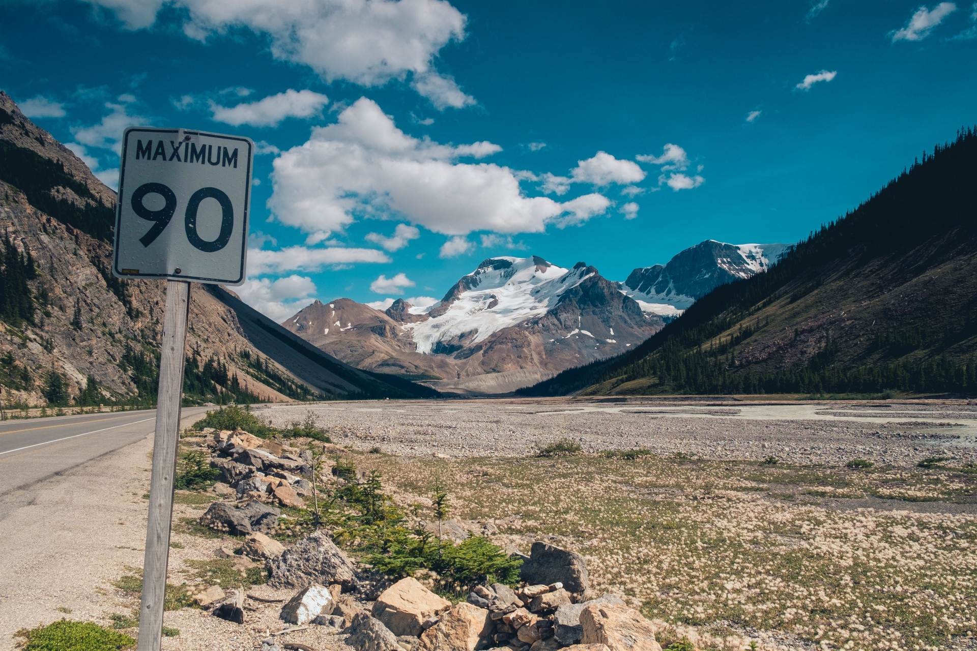 panneau-route-icefield-parkway-canada