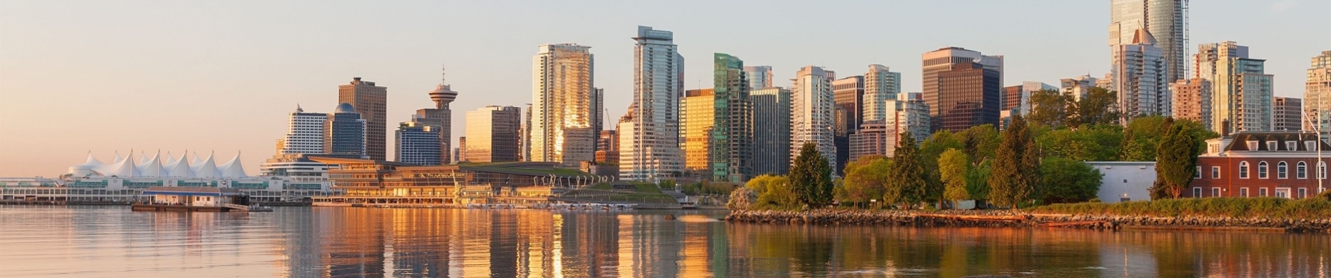 vue-ville-vancouver-bord-eau-canada